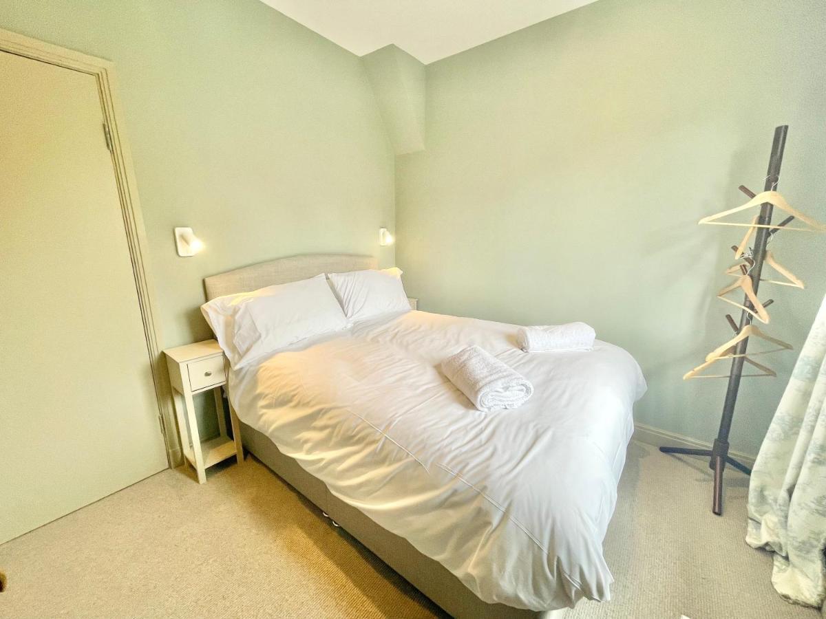 Central Townhouse With Free Off Road Parking And Garden York Zewnętrze zdjęcie
