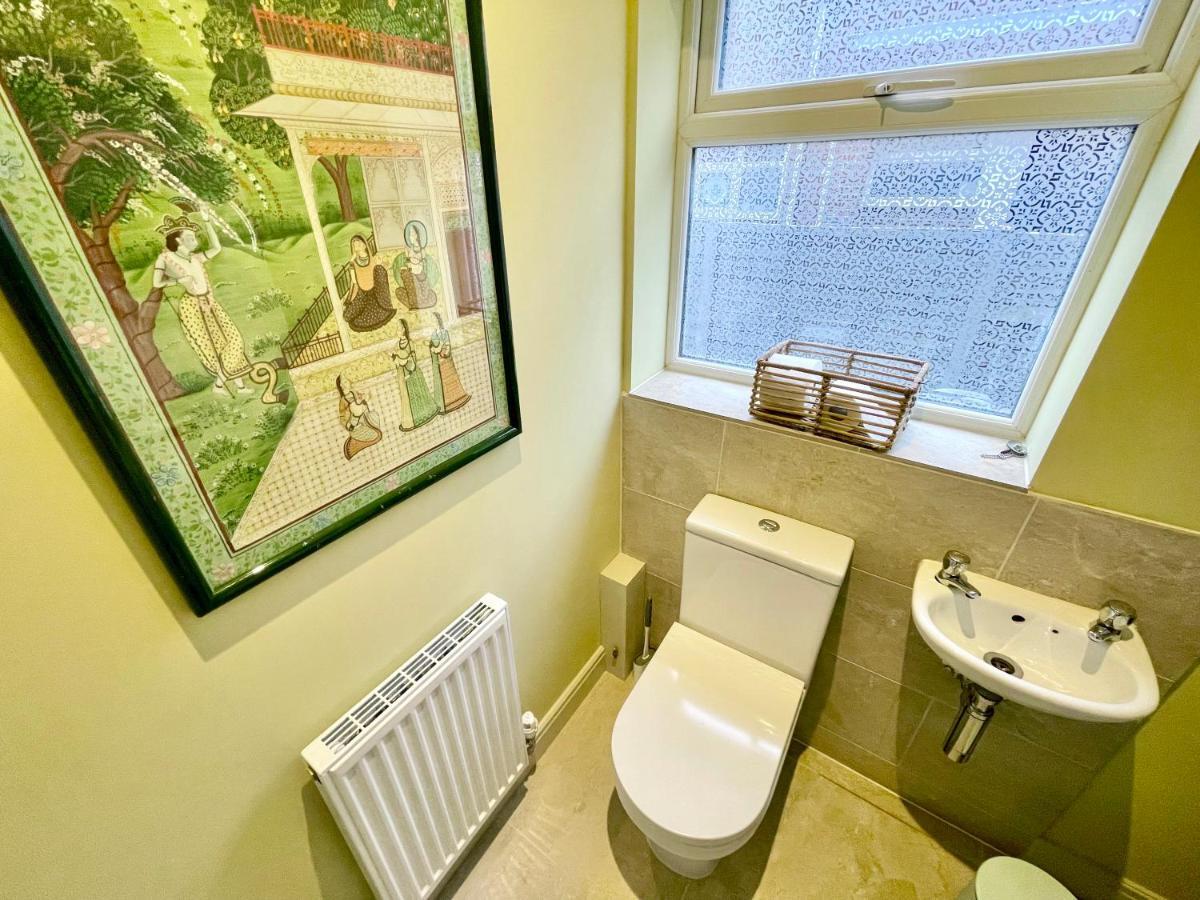 Central Townhouse With Free Off Road Parking And Garden York Zewnętrze zdjęcie